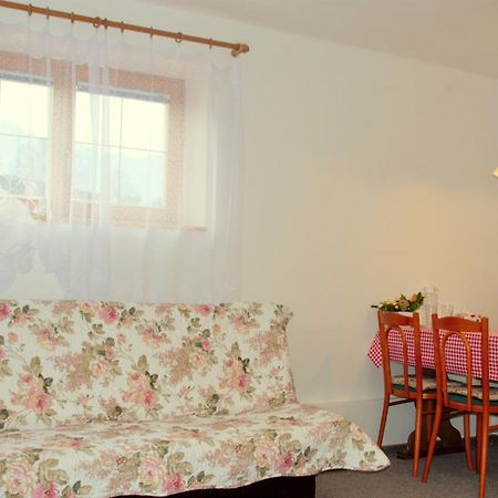 Privat Nika Hotel Zavazna Poruba Phòng bức ảnh