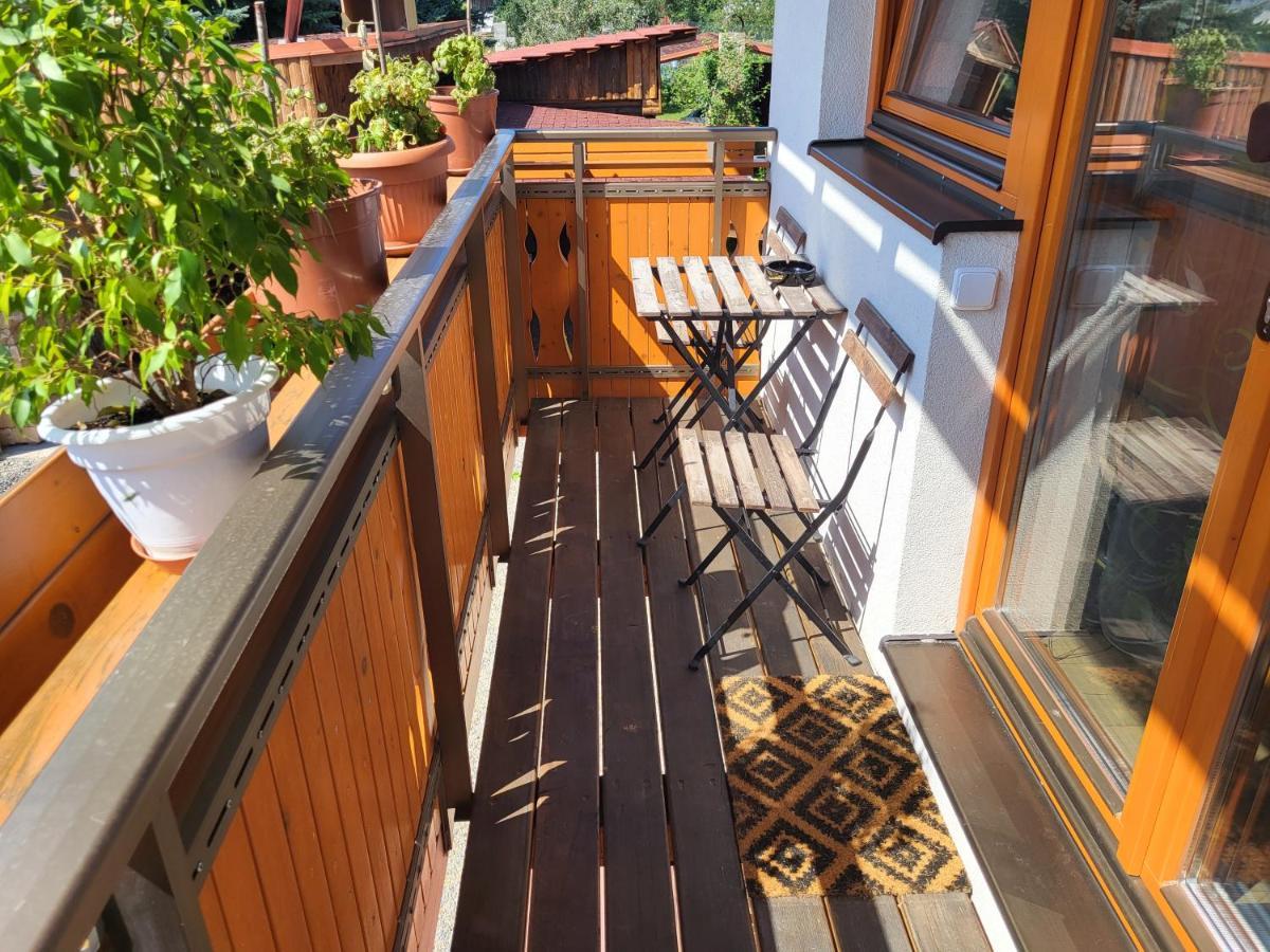 Privat Nika Hotel Zavazna Poruba Ngoại thất bức ảnh